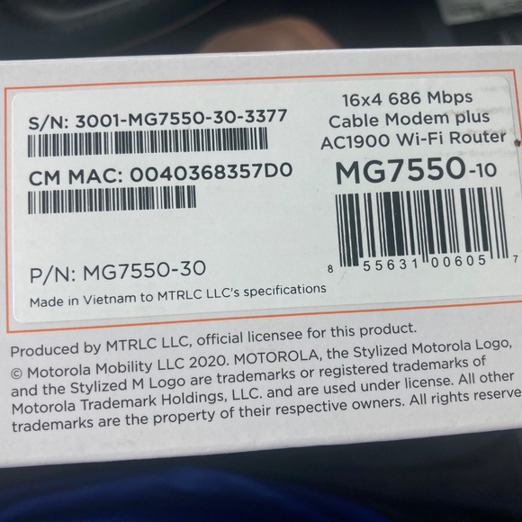 New Motorola Cable Modem withWiFi Router Combo - Picture 4 of 4